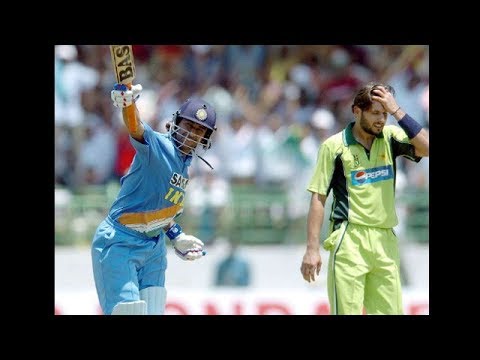 1st ODI Century  Mahendra Singh Dhoni 148 (123) 1st ODI Century v Pakistan at Vizag 2005 Video