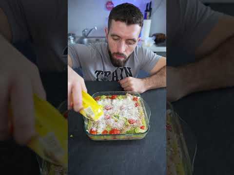 Пиле с ориз и песто 🤌 РЕЦЕПТА - ЛИНК В ПРОФИЛА 📚 3 КНИГИ С РЕЦЕПТИ - brutalnovkusno.bg 💥