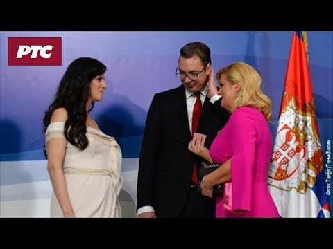 Poklon Kolinde Grabar Kitarović Tamari Vučić