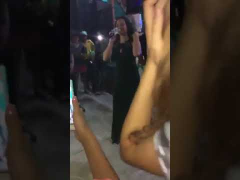 Carmen de la Salciua . Zilele comunei  Livezile , o voce  super !