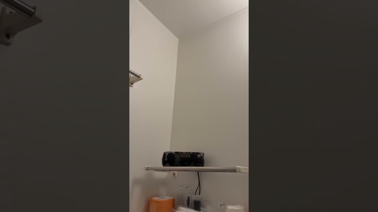 どこかおかしな東京メトロ日比谷線秋葉原駅の接近放送