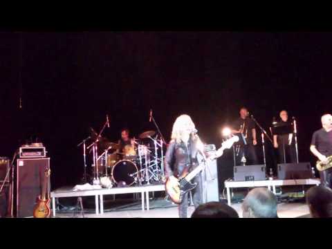 Suzi Quatro - 65!!! Bravo, Suzi!!!