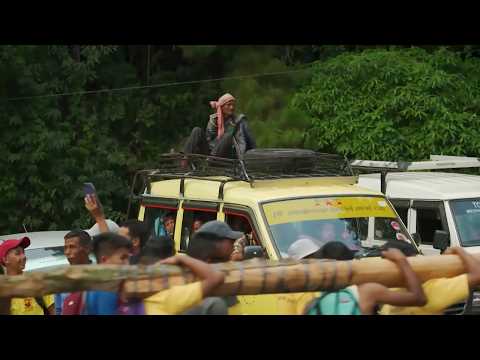 India: Vertigo at the End of the World | Deadliest Journeys