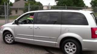preview picture of video '2012 Chrysler Town & Country Touring'
