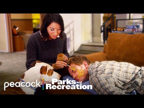 Hilarious Cold Opens You Definitely Forgot About | Parks and Recreation