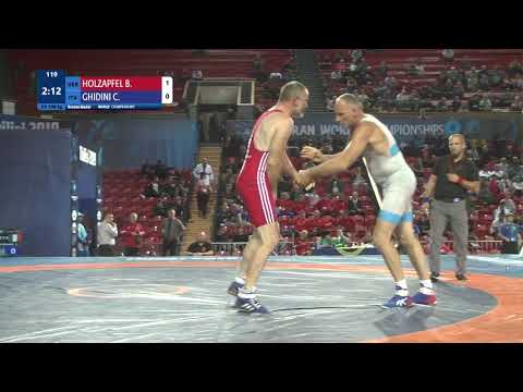 BRONZE GR - 100 kg: B. HOLZAPFEL (GER) v. C. GHIDINI (ITA)
