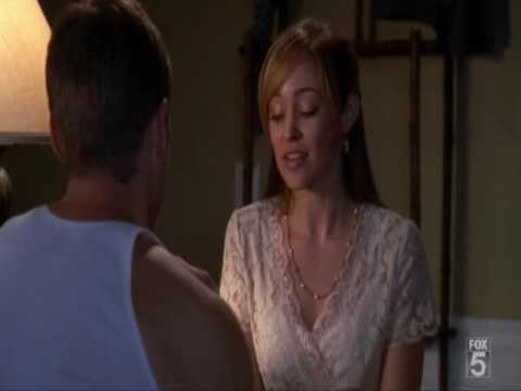 Taylor gives Ryan a peach torte