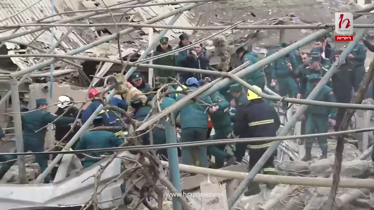 Փլատակներից դուրս բերեցին քաղաքացիներից մեկին