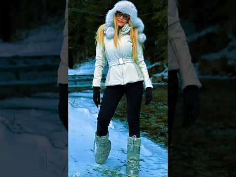 Cum arata iubitul mai tanar al Emiliei Ghinescu