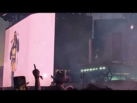 Charli XCX & Billie Eilish - \