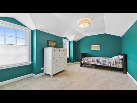 27 Briar Road, Golf, IL 60029