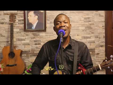 GRACE ETONNANTE - Goel MAPOKO