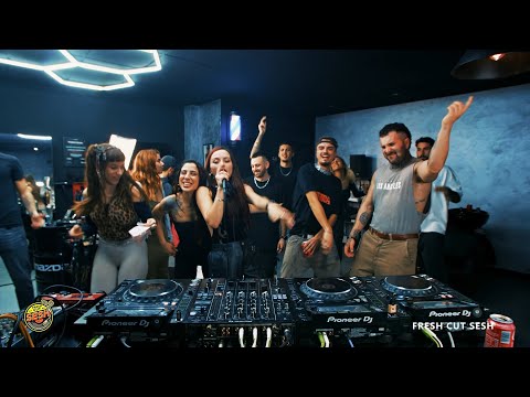 She Mixed Her Own Track Then Sang It LIVE | Acid, Trance & Rave in a Barbershop | GEA  #Freshcutsesh
