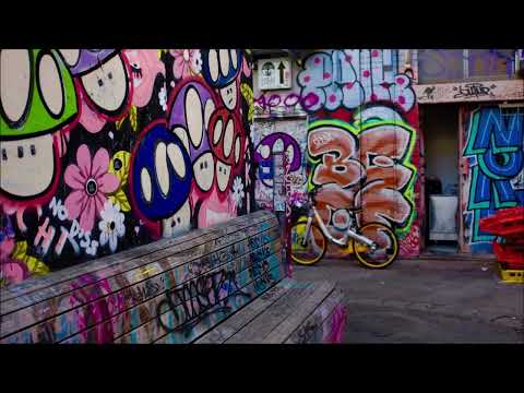 Dejavue Crew - 2 Negros und'n Halbmolukke feat. Schreiner & Harris (Naturtalent 2003)