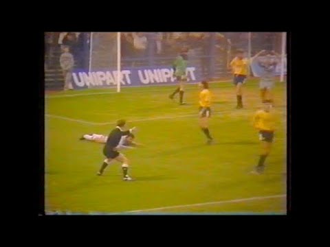 Oxford v Newcastle United 1987/88 - D1 - 05/12 (1-3)
