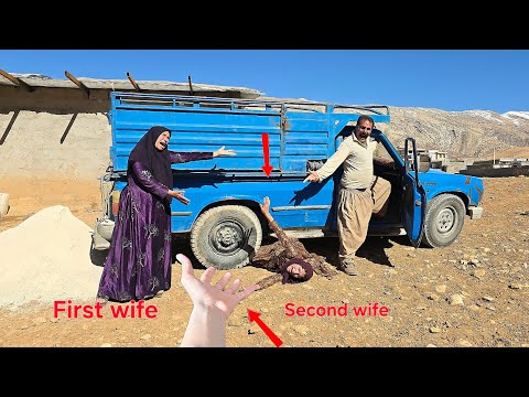 Jealousy of second wife: Tension between  operator and  second wife to help the first wife