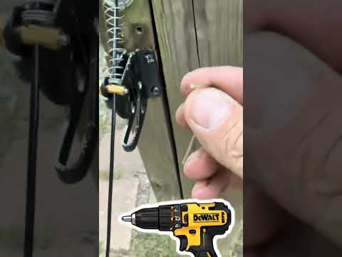 Gate latch. Self Locking #fence #dog #dogs #latch #fy #fyp