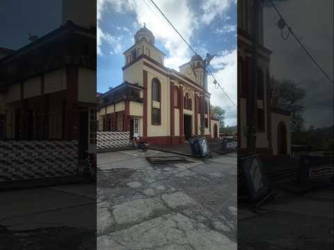 ​La iglesia que soporta los TEMBLORES más duros de Colombia 🧱⛪