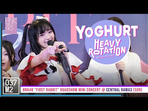 220227 BNK48 Yoghurt - Heavy Rotation @ BNK48 First Rabbit Roadshow Mini Concert [Fancam 4K 60p]