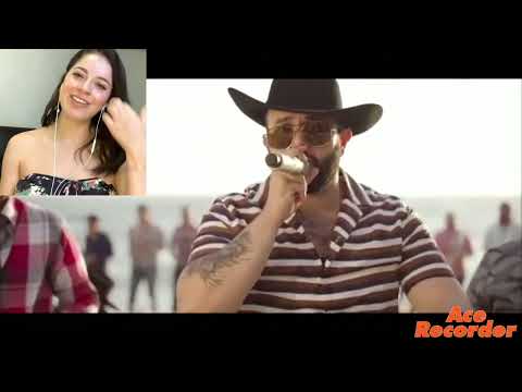 COLOMBIANA A REACCIONA A Grupo Firme - Carin Leon - El Toxico (Official Video)