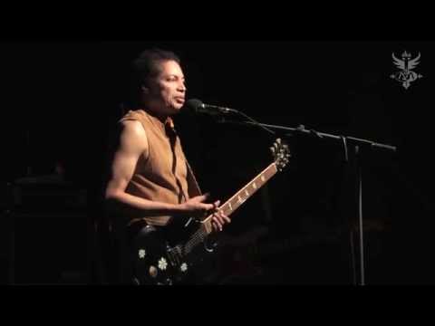 19 You're Going To Lose That Girl - Sananda Maitreya & The Nudge Nudge