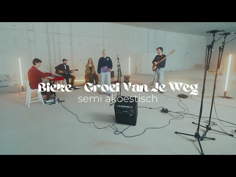 Bieke - Groei Van Je Weg (Live semi-akoestisch)