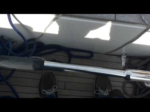 Segelyacht Contest 28 am Wind mit loser Pinne , segeln ohne Stress