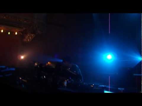 John Digweed - 10 days off 2011 (about 7am)