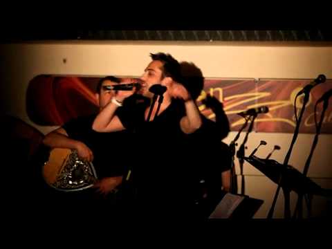 "NA I EYKAIRIA SOU" @ Enzzo De Cuba (Deytera 28/03/2011) NIKOS PILIOS 1