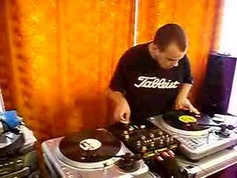 DJ LUCCO SCRATCHING PRACTISE 2007