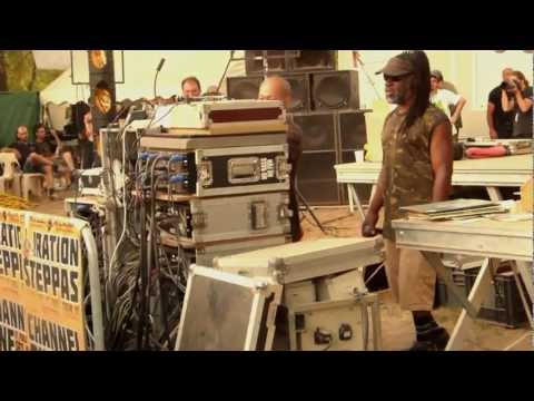Garance 2012 Dub Station - RootsTing & Murray Man ▶ Earl Sixteen 