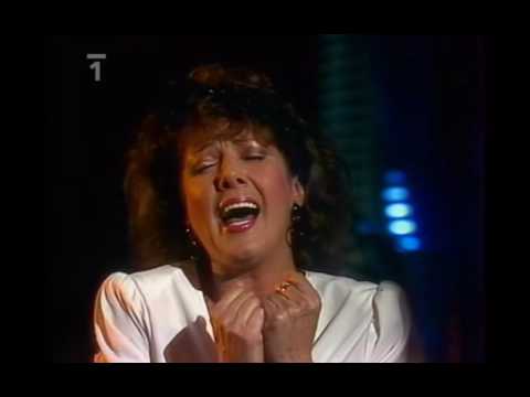 Marie Rottrová - Dál se dívej z tam té fotky