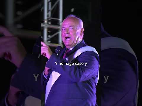 El emotivo homenaje de Matías Alonso a Toño "El Sapo", emulando a Raphael 