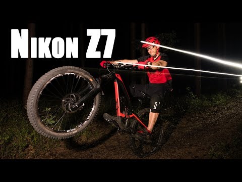 Nikon Z7 Kamera Fotografie mit Blitz in der Nacht
