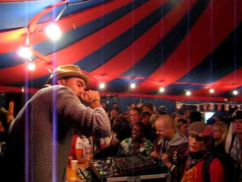 Joey Fever & Viktorious @ URF 2008