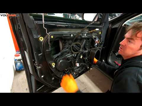 2011–2023 Chrysler 300 Front Door Glass Removal Guide – Access Door Components with DIY Procedure