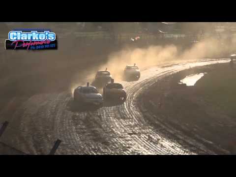 Modified Sedans - Heat 25 - Kings Royal - Kingaroy Speedway - 25.01.15