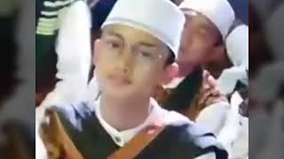 Download lagu Tingkah Lucu Gus Azmi mp3