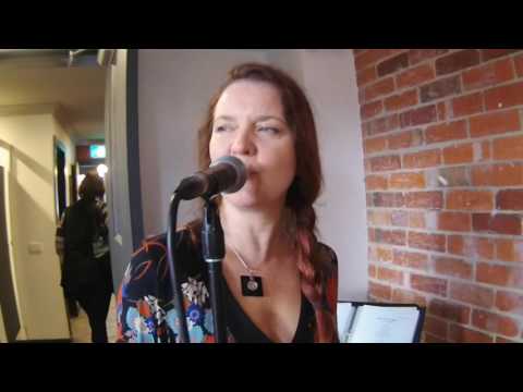 The beautiful singing voice of Jodi Barry. Filmed By Terri lee Fatouros of tlfinternationalmusic.com