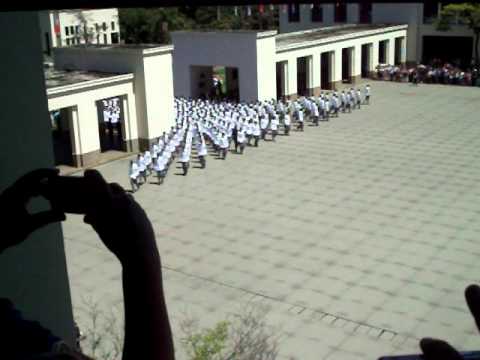 Aman-entrada dos cadetes pra formatura