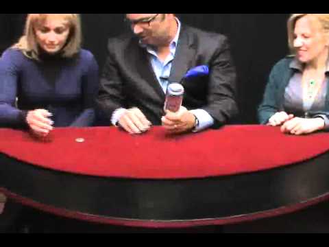 Voir la vidéo de la Piéce Pliante 2 euro - Folding Coin - Traditional Système  - Tango E0064