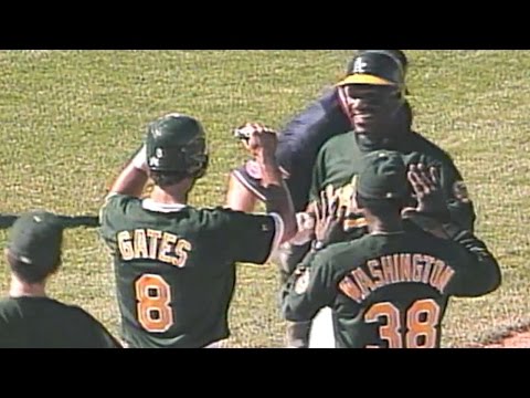 DET@OAK: Berroa's walk-off home run in Vegas