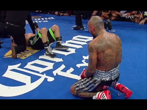 Luis Collazo Upsets Sammy Vasquez!!!!