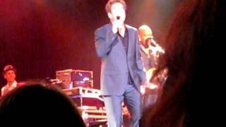 Huey lewis &amp; the news@ redwing 4-24-10 Never found girl