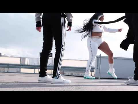 BEHIND THE SCENES OF Julie Chikane - 040 / styling by Janet