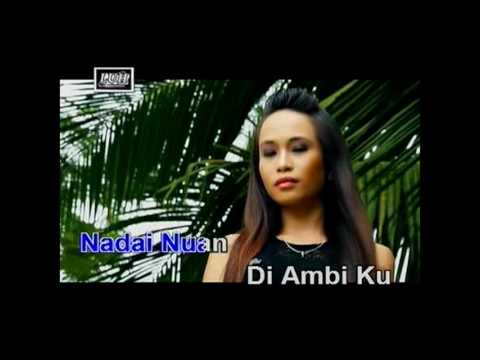 Martina - Lauis Bennet