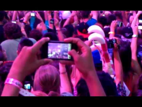 Dev snoop dog and far east movement mmvas 2011