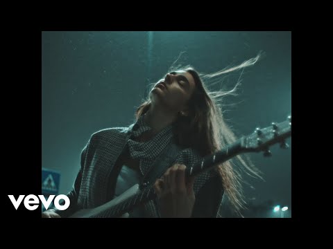Video per il significato della canzone Quello che deve essere sarà di Emma Nolde