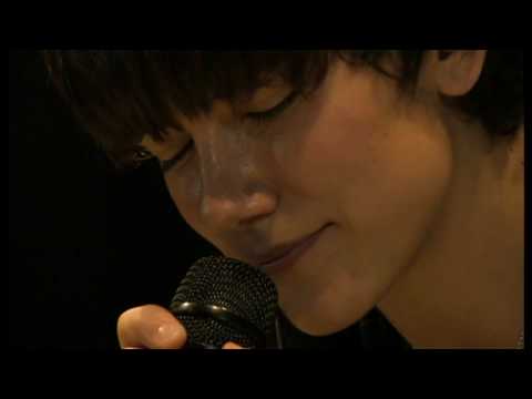 Elisa  "Qualcosa che non c'è"