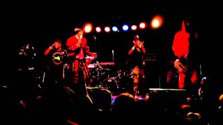 Housework - Fishbone